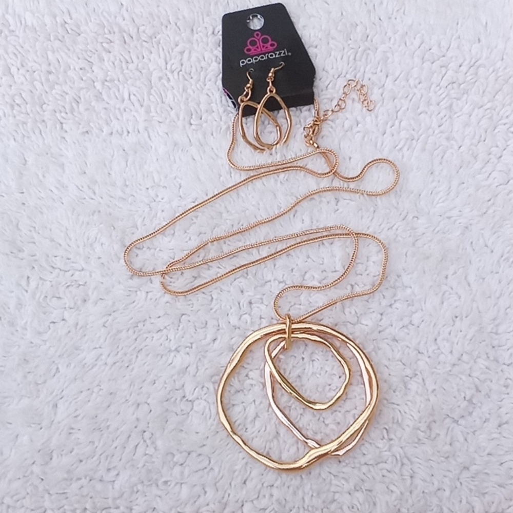 Revamped Relic Gold Necklace with free earrings